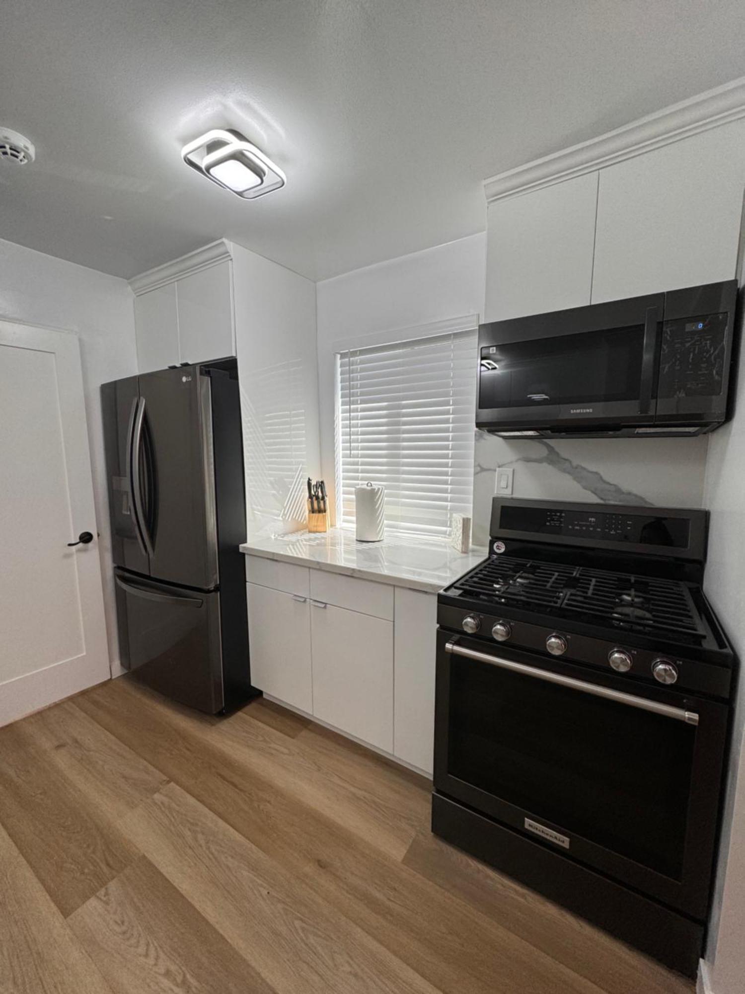 Modern 2Br Stylish & Cozy Unit Bed & Breakfast Los Angeles Exterior photo